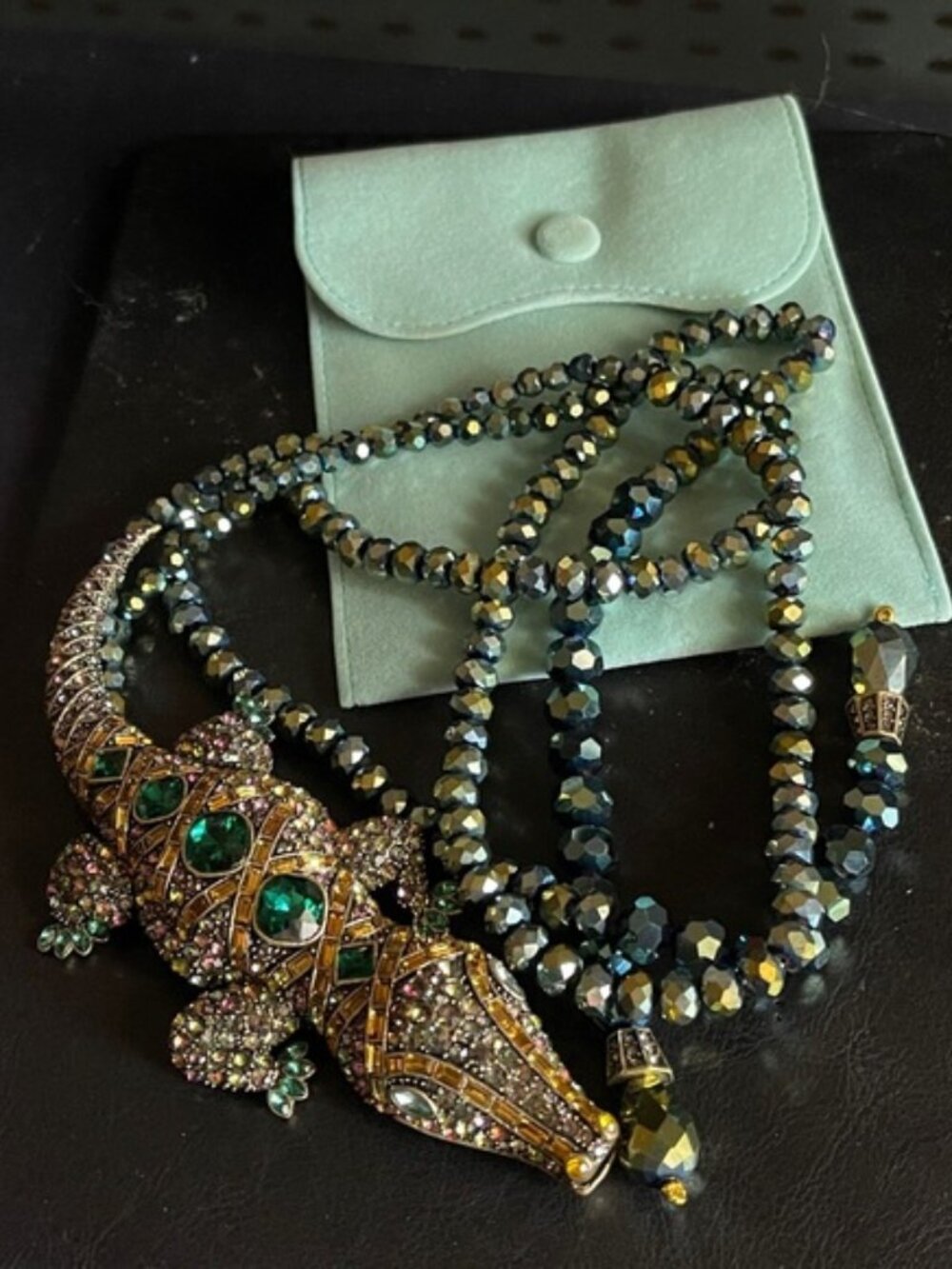 Elegant Beaded Crystal beads Gold Lizard Necklace Adjustable. New not tag